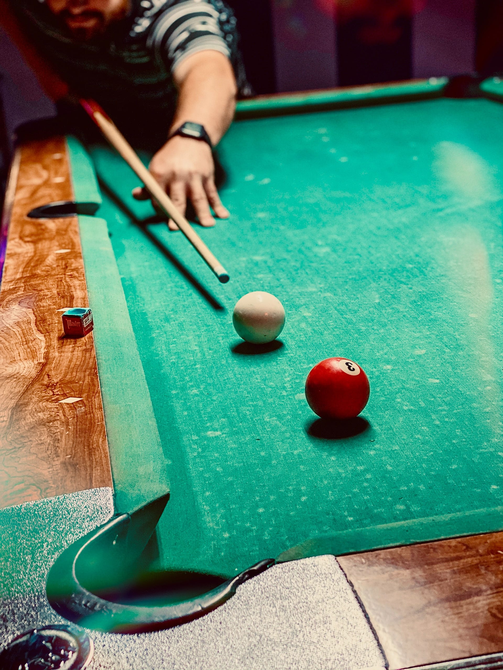 Chalk It Up Like The Pros! - A guide to pool cue chalk and how to